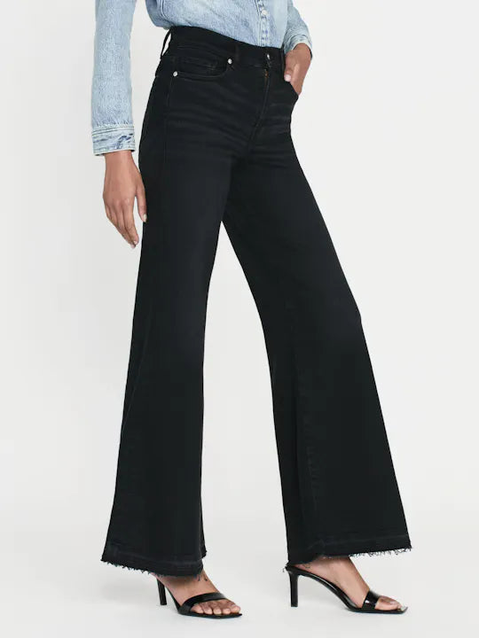 Le Palazzo Crop Released Hem in Blackthorn