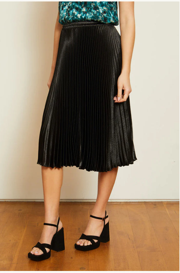 MIA SKIRT IN BLACK SHINY WOVEN