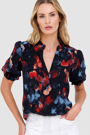 GO SILK GO SOFT SPOKEN SHORT SLEEVE PRINTED BLOUSE | Blackout Floral